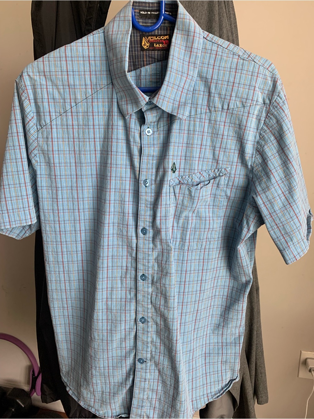 Volcom Light Blue Plaid Short-Sleeve Button-Down Shirt